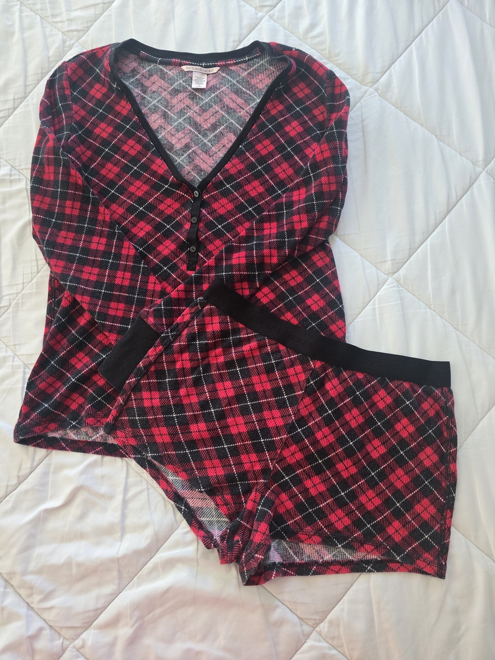 Victoria's Secret Red & Black Plaid V‑Neck Pajama Set - Medium